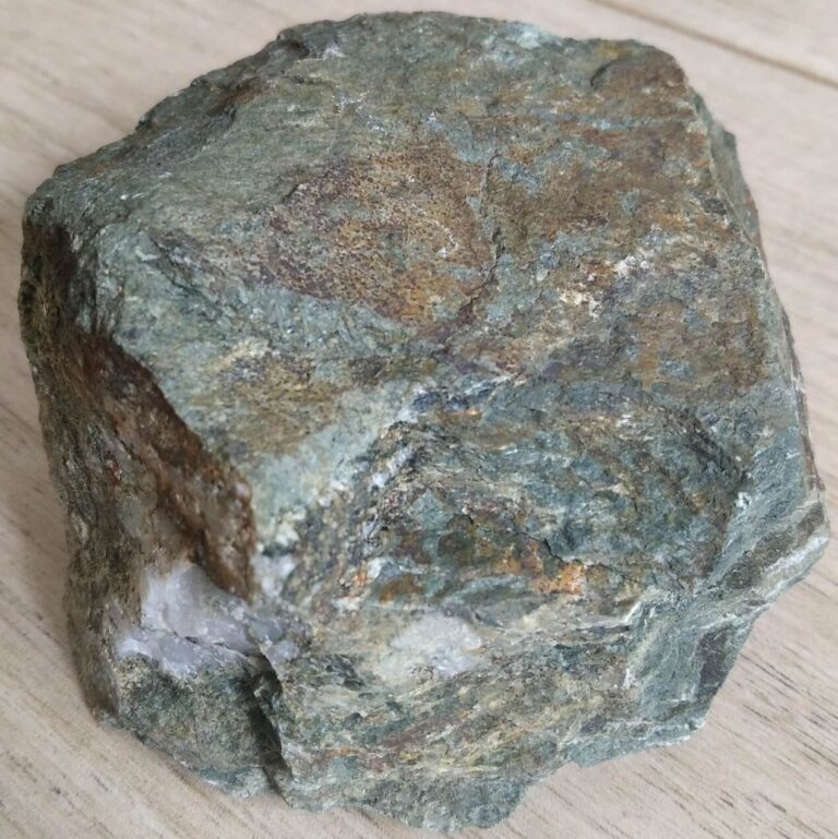 edugeologia-muzeum-łupek-aktynolitowy