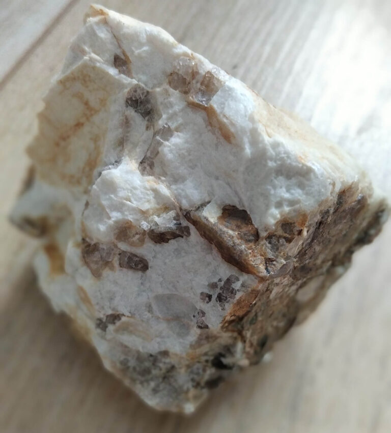 edugeologia-muzeum-pegmatyt-granitowy