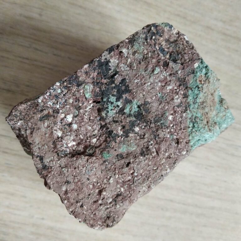 edugeologia-muzeum-tuf-porfirowy